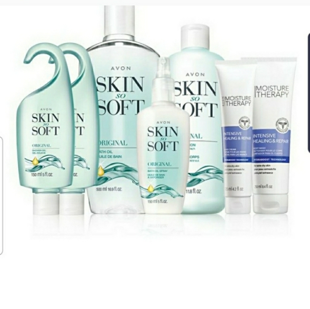 Avon Gift Set. Skin So Soft and Moisture Therapy